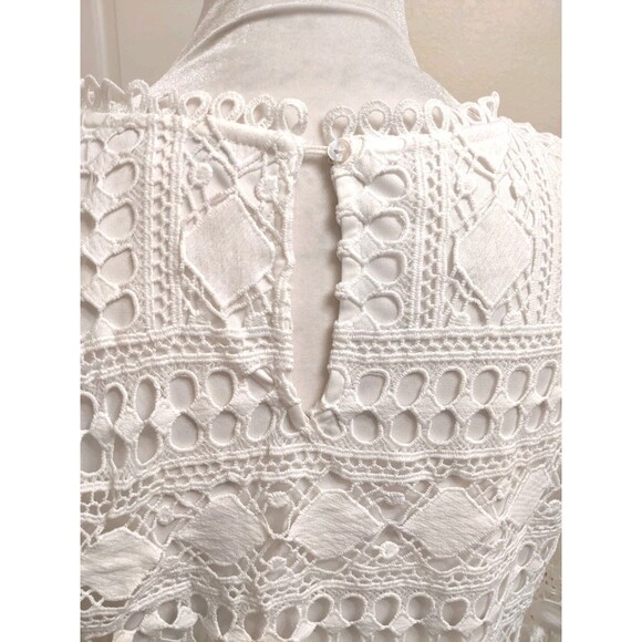 White Lacy Lined Tunic Top Size M - Picture 9 of 10
